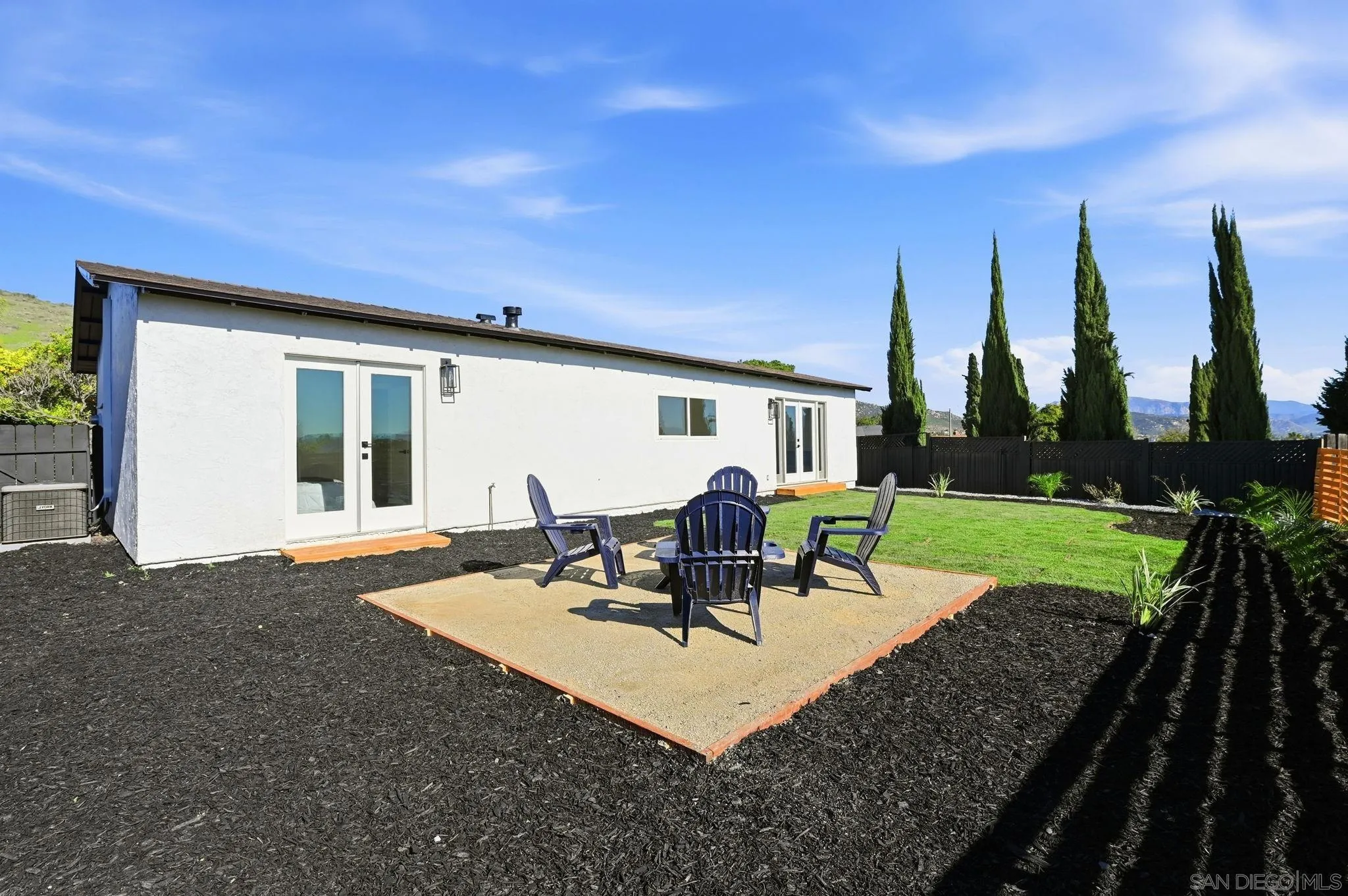 https://cdn.realtyfeed.com/cdn/127/260001286/7ad7465f641e0c1a2fcb8a21493caa54.webp