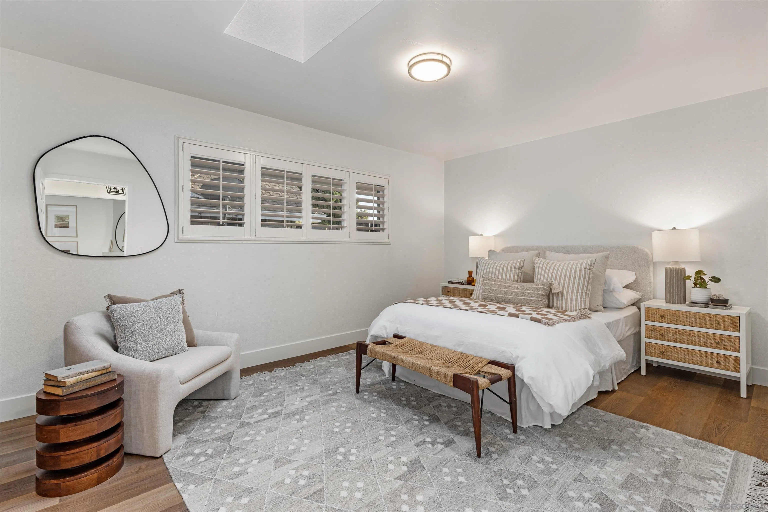 https://cdn.realtyfeed.com/cdn/127/260001289/980556840713300b8bacc555573513ab.webp