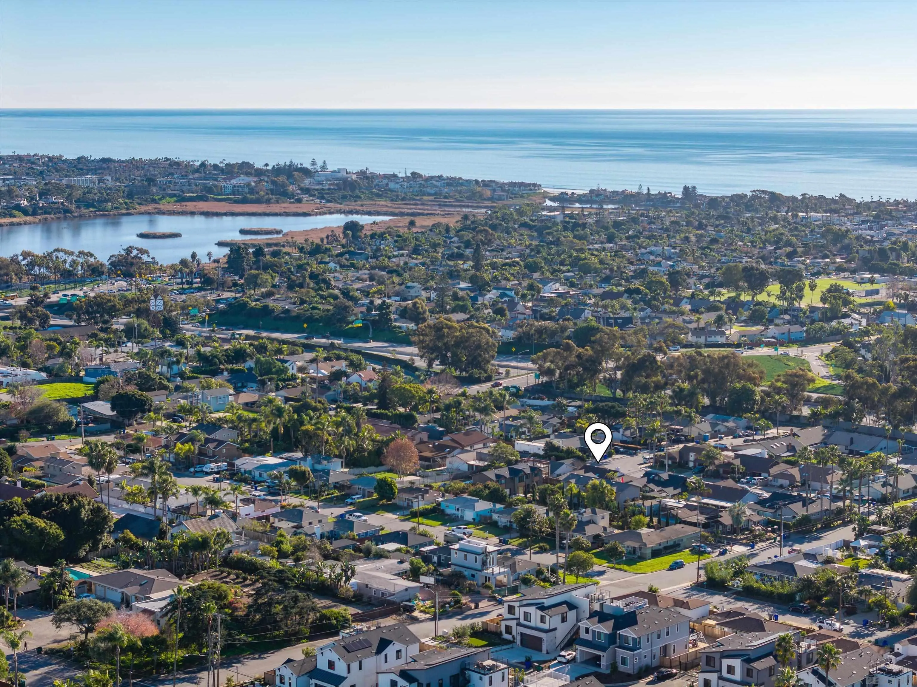 https://cdn.realtyfeed.com/cdn/127/260001289/ba825c817325510aca86d8d5b326f823.webp