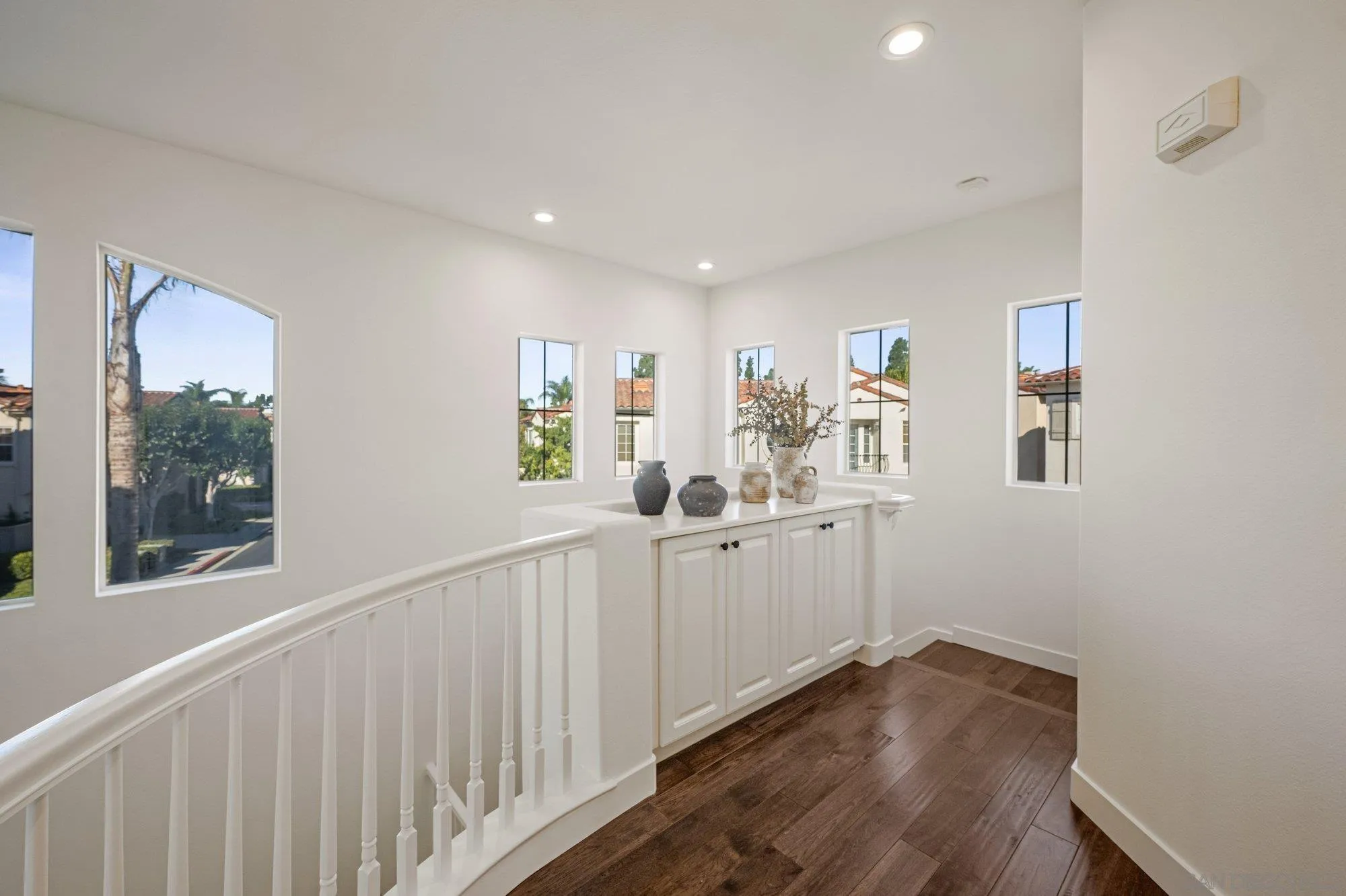 https://cdn.realtyfeed.com/cdn/127/260001294/050a754c233916fc60cad65d3be9ed37.webp