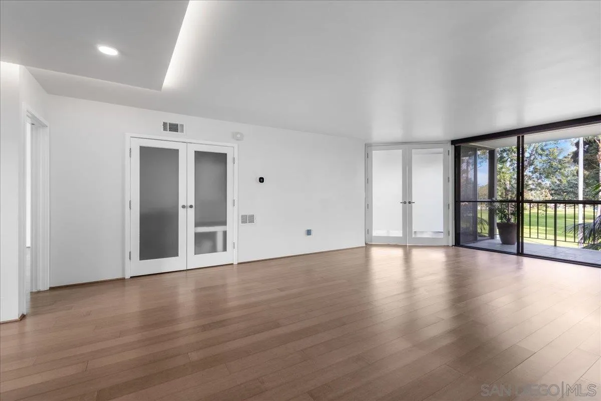 Photo #12: 260001299 Listing: Photo #12