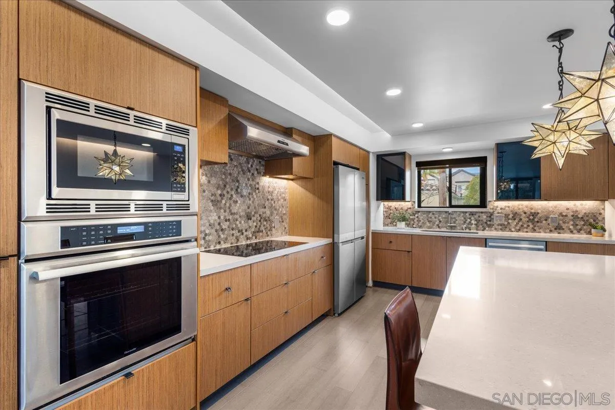 Photo #11: 260001299 Listing: Photo #11