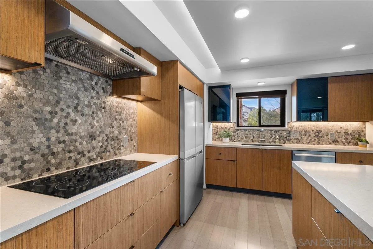 Photo #9: 260001299 Listing: Photo #9