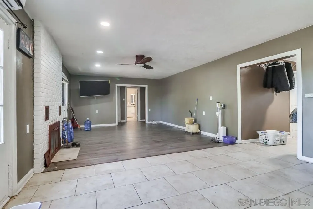 https://cdn.realtyfeed.com/cdn/127/2600013/8fefb5b1106184af3c4028c61b3f6913.webp