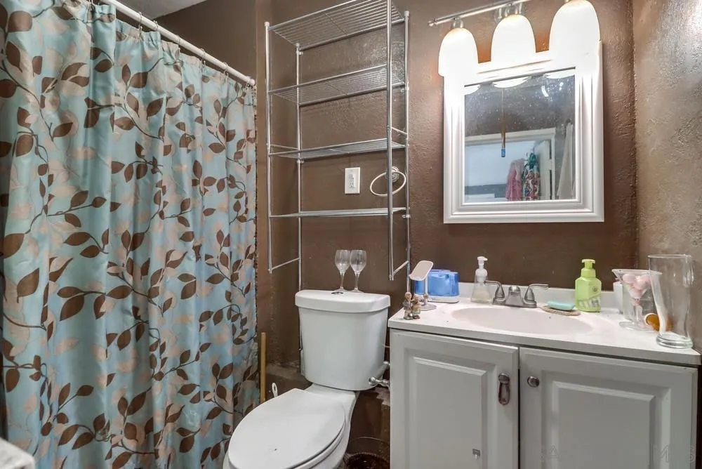 https://cdn.realtyfeed.com/cdn/127/2600013/bf7ea00746aa7214120c781e229960e0.webp