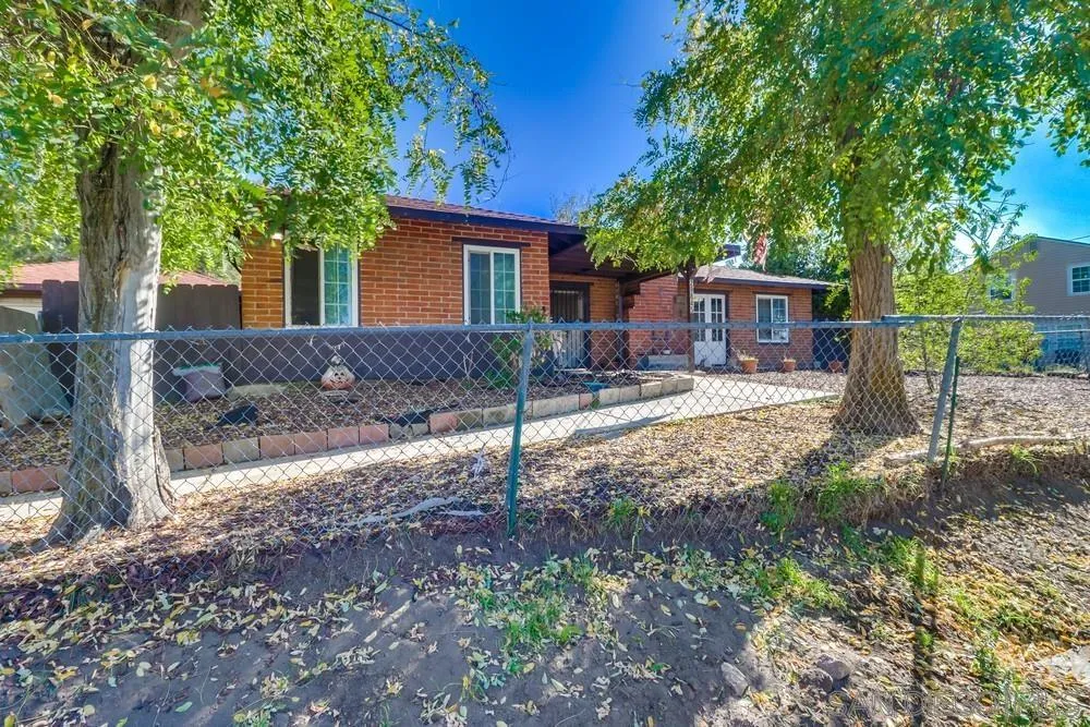 https://cdn.realtyfeed.com/cdn/127/2600013/e84b637444ba01442b0b228dadf13ff5.webp