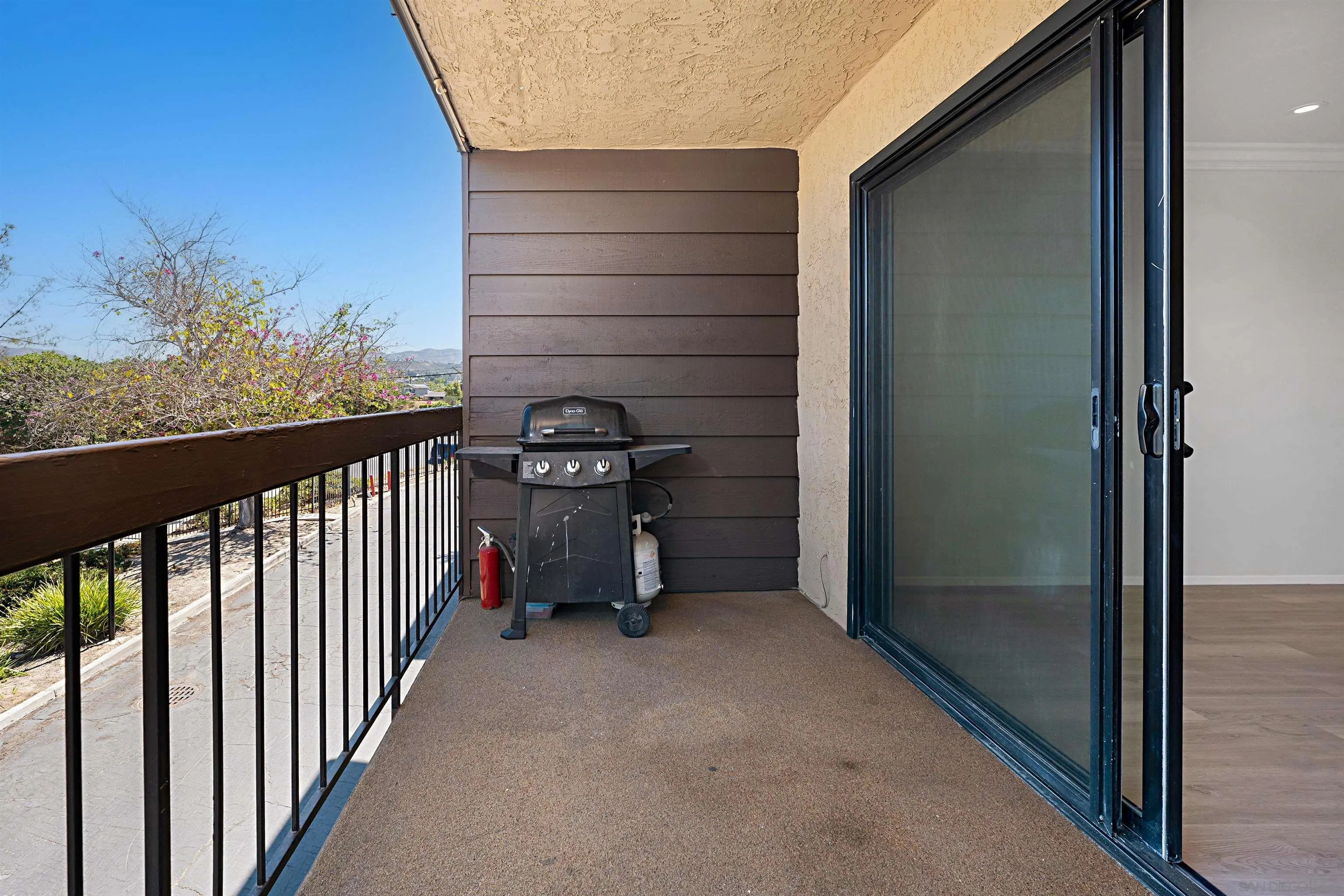https://cdn.realtyfeed.com/cdn/127/260001302/132d0a2b04a02ae39020151ce74bd6eb.webp