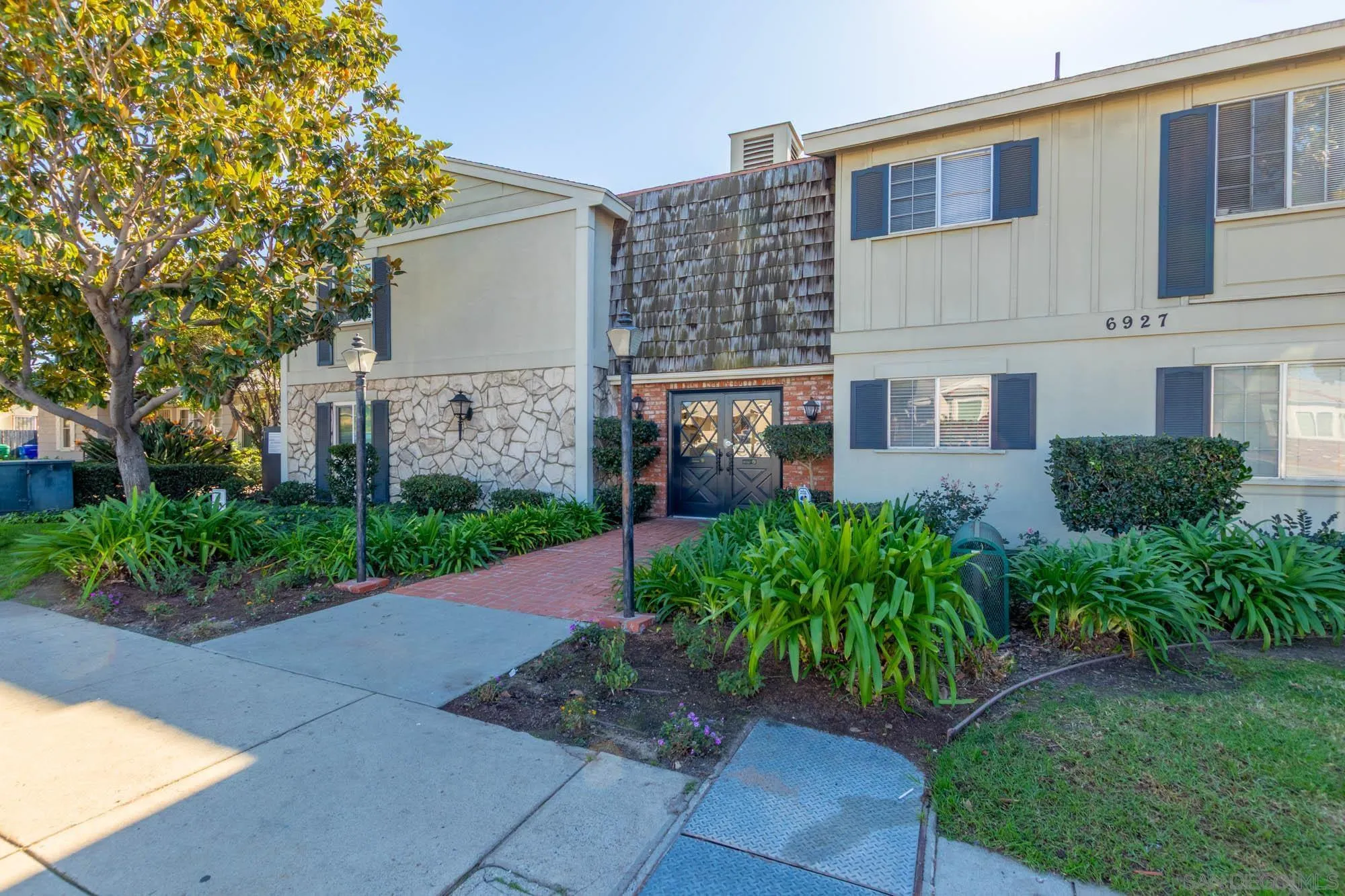 https://cdn.realtyfeed.com/cdn/127/260001303/505fd015021b9afe23b38207466f636f.webp