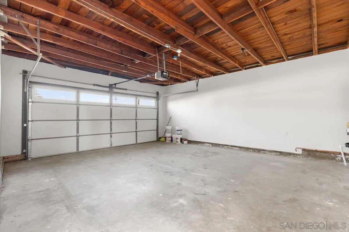 https://cdn.realtyfeed.com/cdn/127/260001304/13b3115a96651f95e1c620a149d747c0.webp
