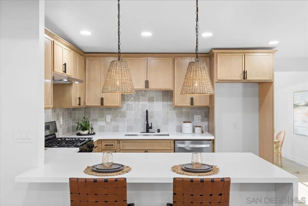 https://cdn.realtyfeed.com/cdn/127/260001304/4b33bfde323984ce6bc55c1081f94a65.webp