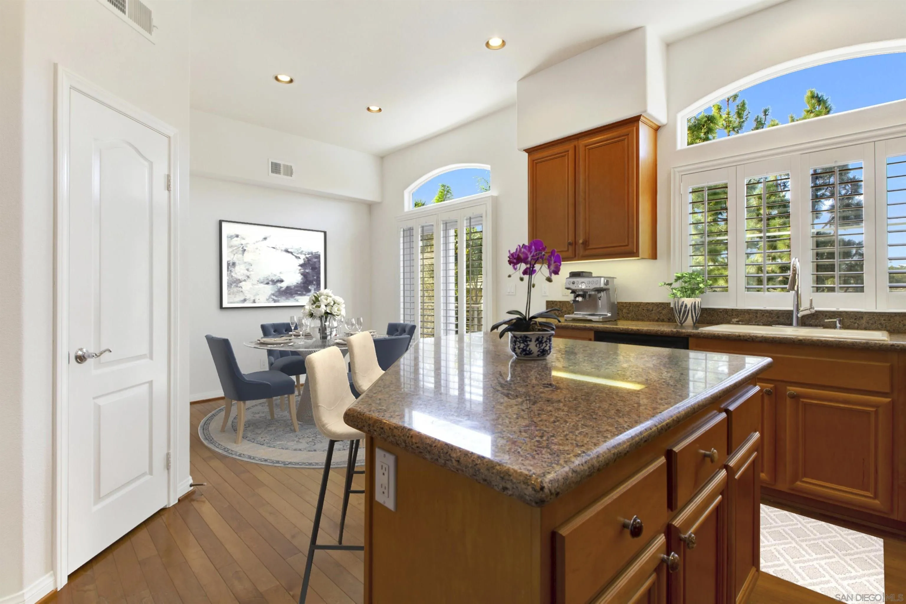 Photo #13: 260001309 Listing: Photo #13