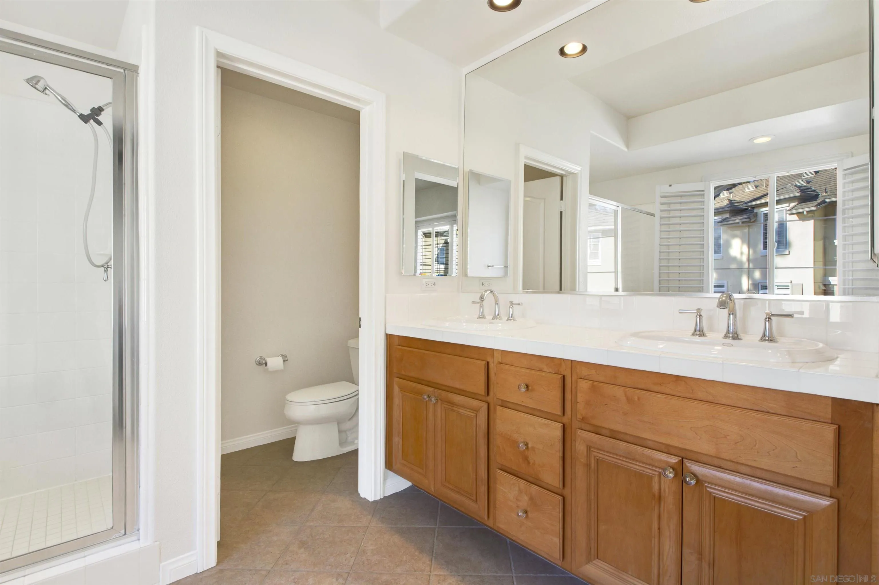 Photo #21: 260001309 Listing: Photo #21