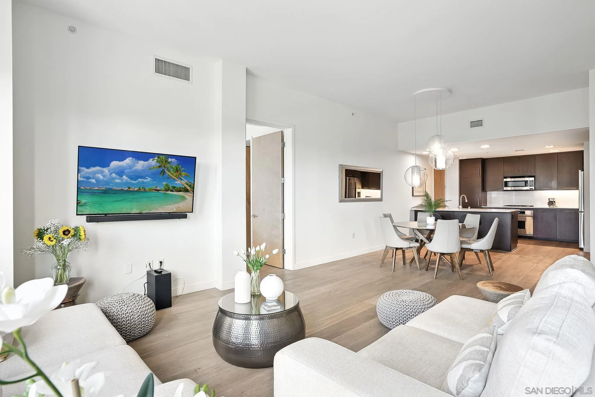 Photo #11: 260001313 Listing: Photo #11