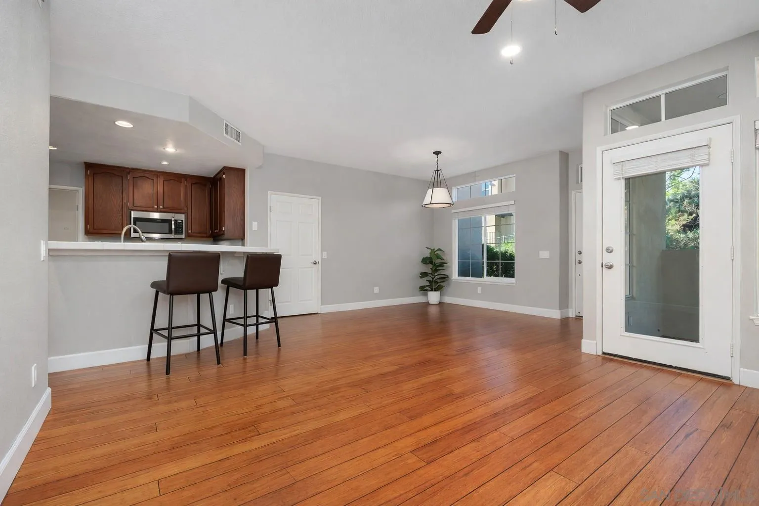 Photo #9: 260001319 Listing: Photo #9