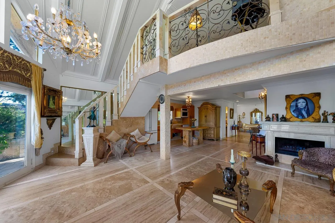 https://cdn.realtyfeed.com/cdn/127/260001325/081087ed525a098a5d27aa468c3321e0.webp