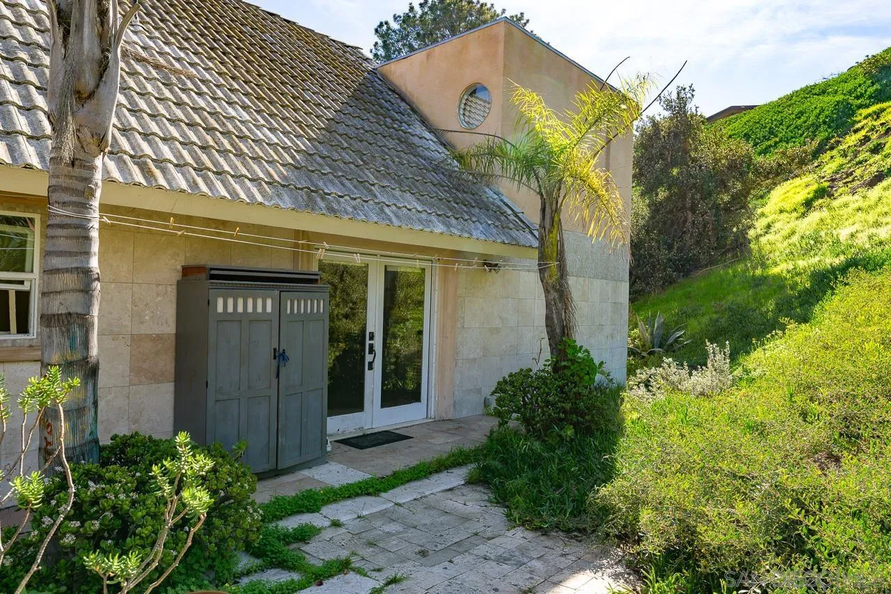 https://cdn.realtyfeed.com/cdn/127/260001325/b21a0cda8379ddb45720d8472a799f73.webp
