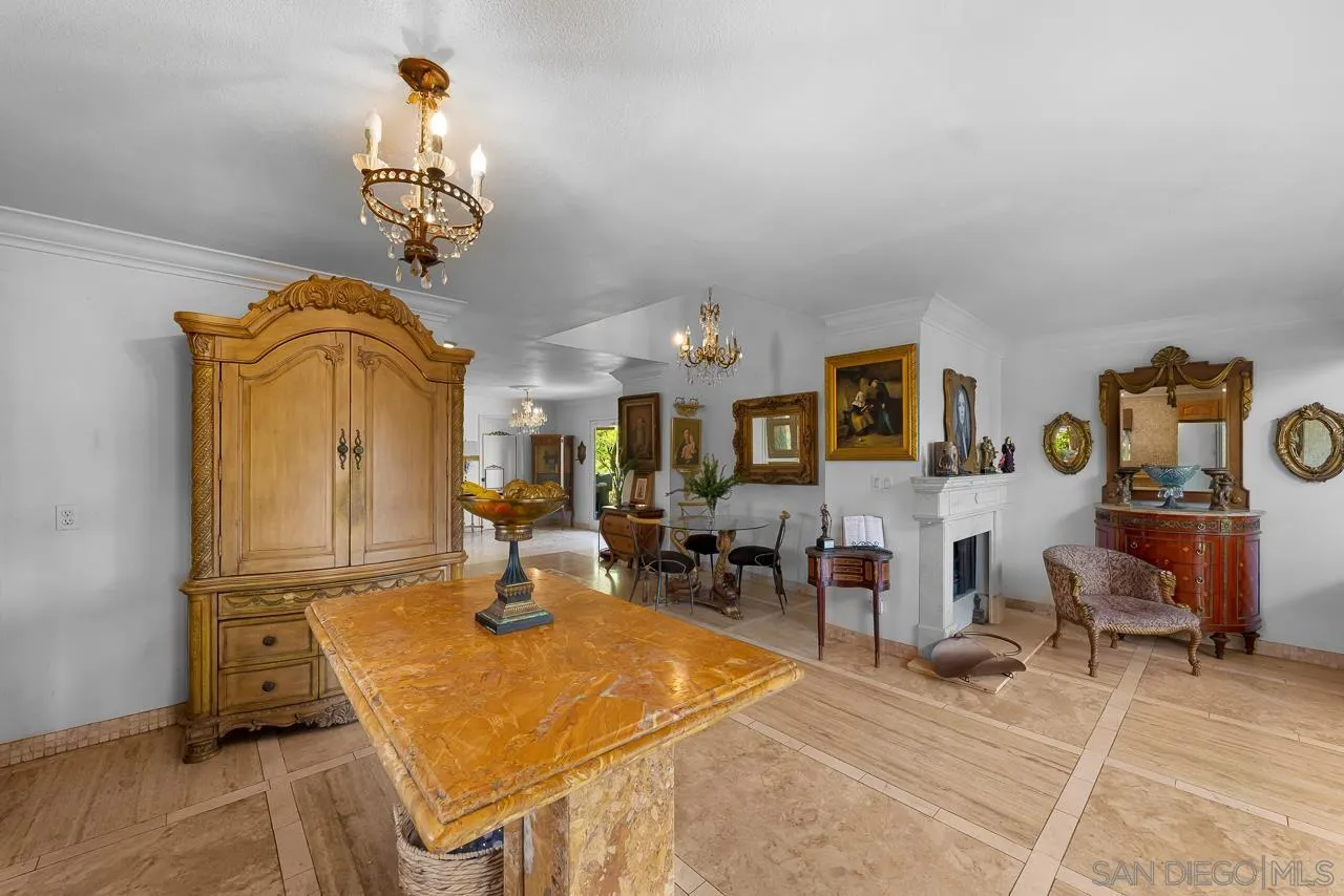 https://cdn.realtyfeed.com/cdn/127/260001325/dda745d76bdc3c555a43dec816d1868d.webp