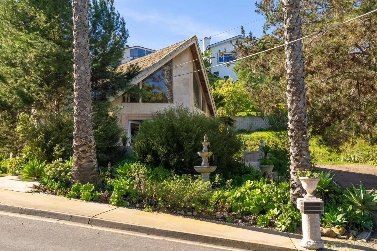 https://cdn.realtyfeed.com/cdn/127/260001325/e8b0a33d20e9ac9c68024a44a35c16f3.webp