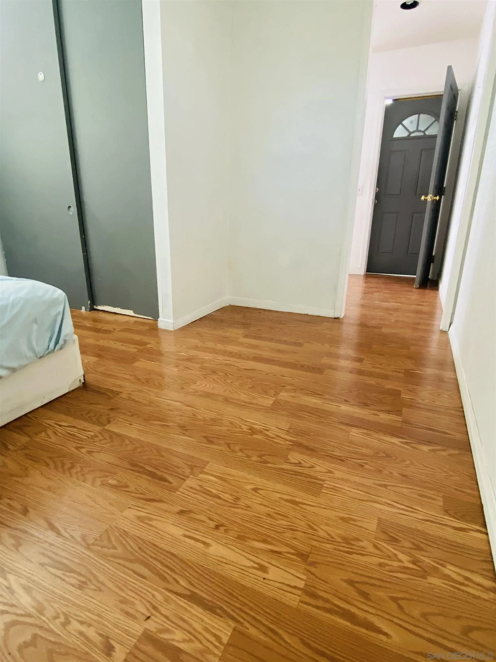 https://cdn.realtyfeed.com/cdn/127/260001327/f3af4be14b2790bc9e99696599f70cdf.webp