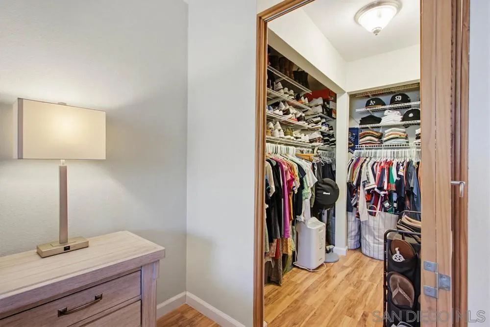 https://cdn.realtyfeed.com/cdn/127/260001329/0d987eb765e1b086028246e63d59c7c8.webp