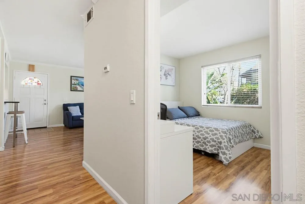 https://cdn.realtyfeed.com/cdn/127/260001329/79fadc995decfd3b6a1ad6415ae94734.webp