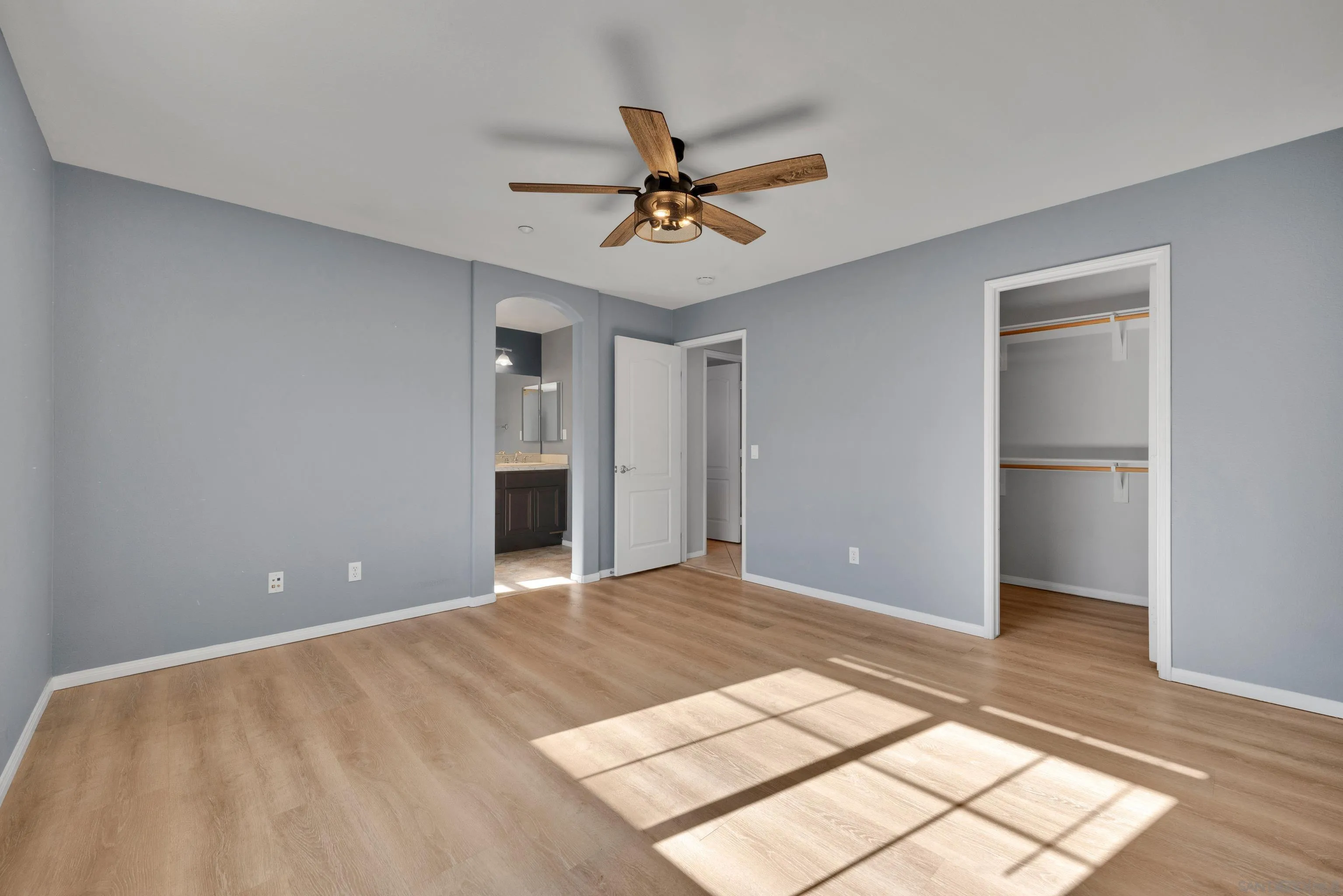 Photo #23: 260001331 Listing: Photo #23