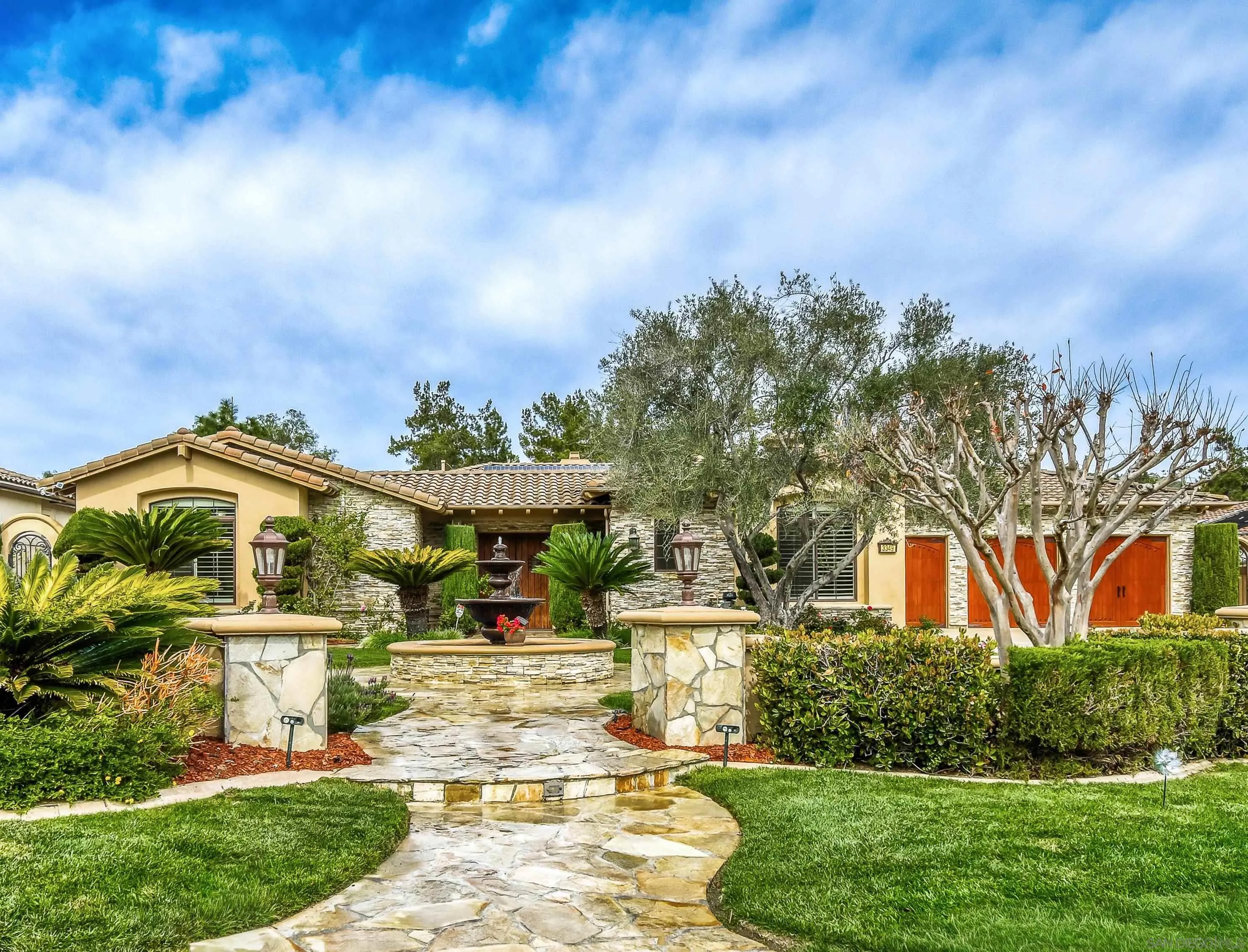 https://cdn.realtyfeed.com/cdn/127/260001334/7df1c89ddfae818c0164d3b2a859d6fe.webp
