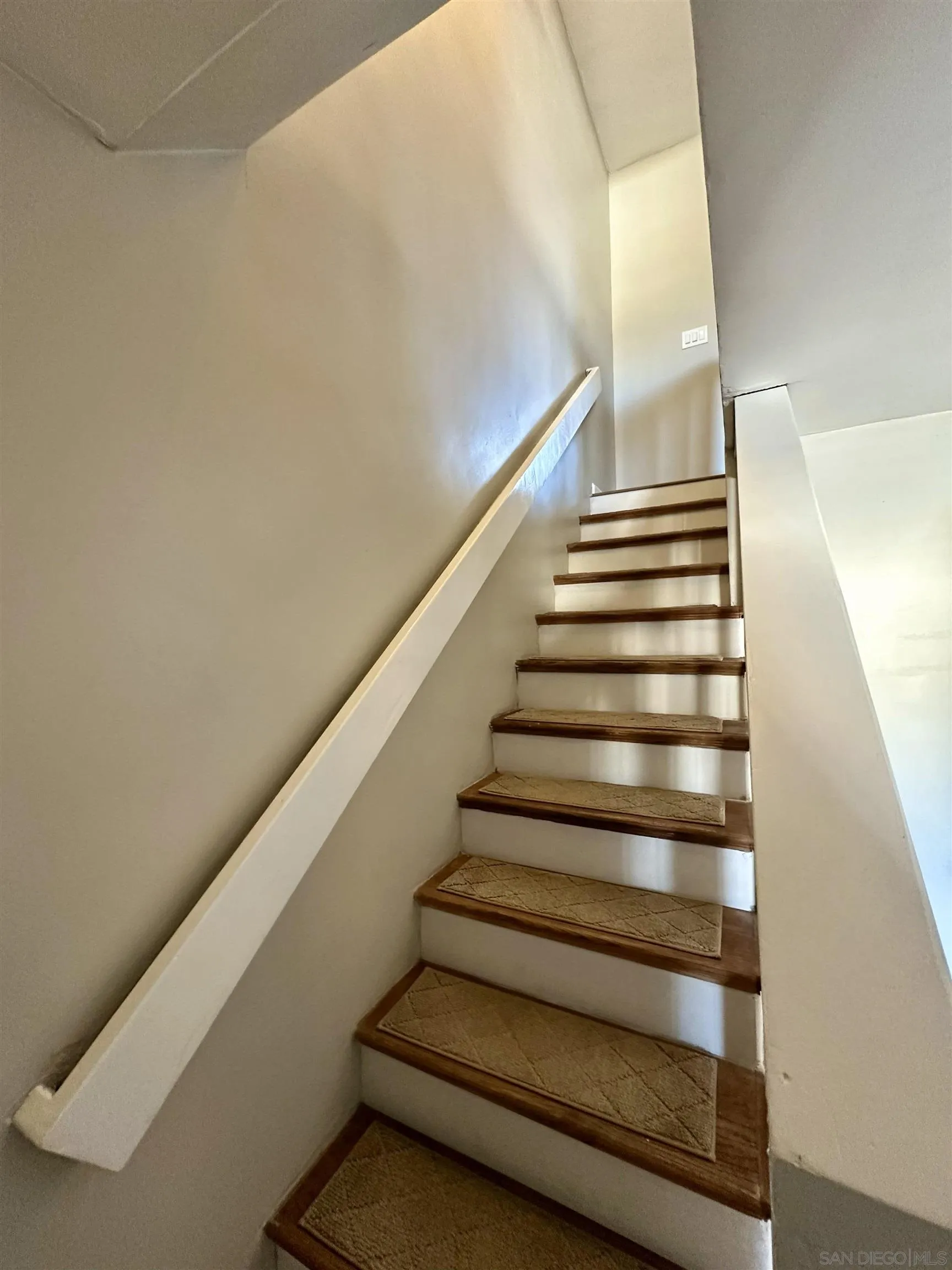 Photo #47: 260001336 Listing: Photo #47