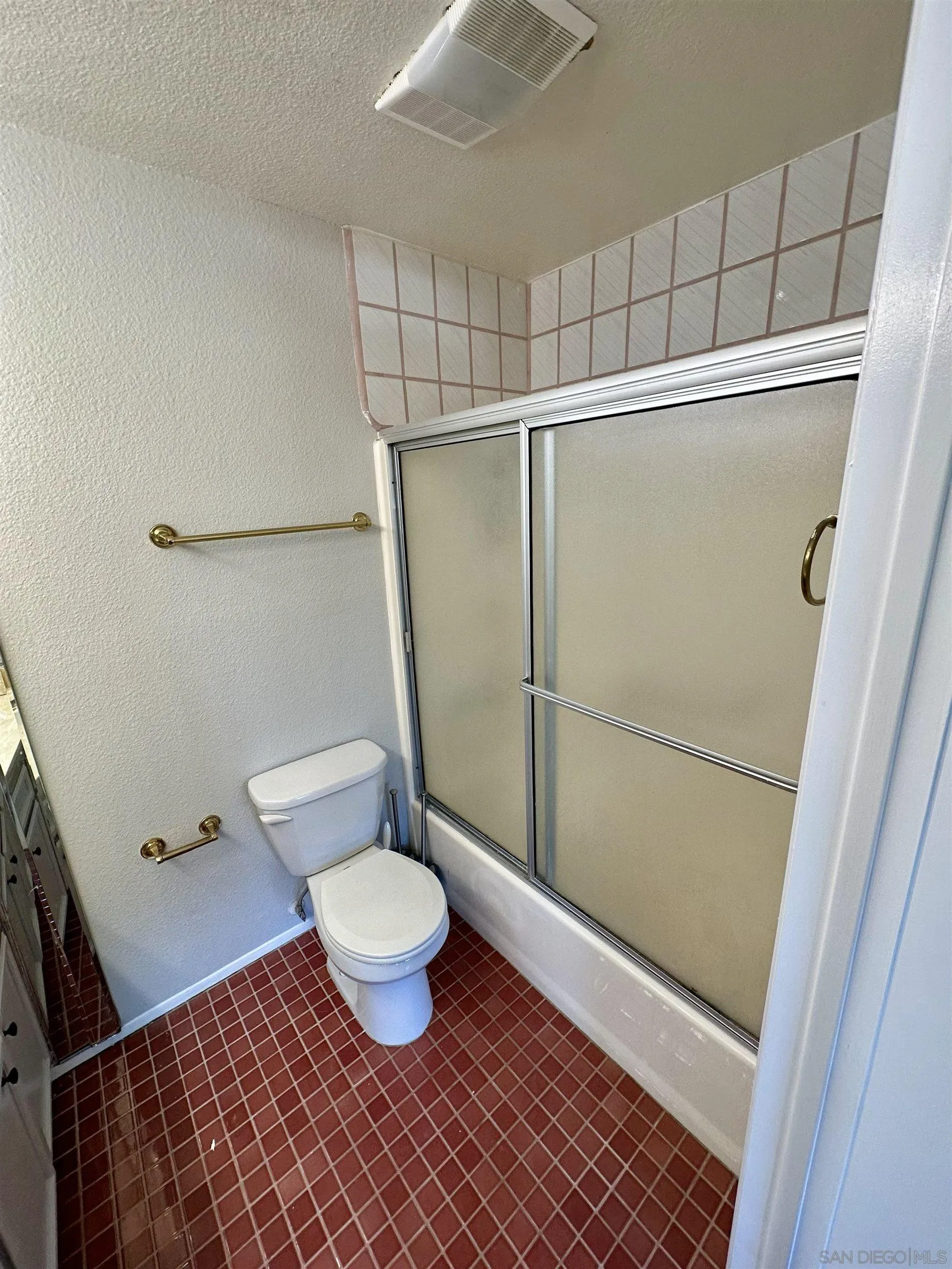 Photo #34: 260001336 Listing: Photo #34