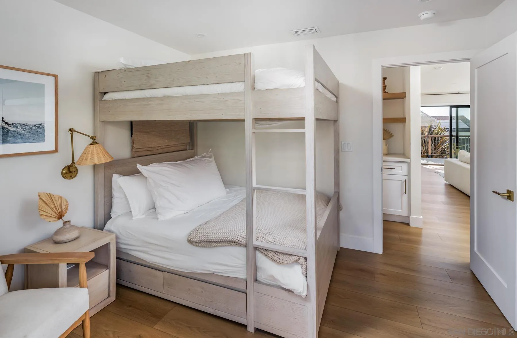 https://cdn.realtyfeed.com/cdn/127/260001342/42196ea37ad9de3edd47e4d0d83b8491.webp