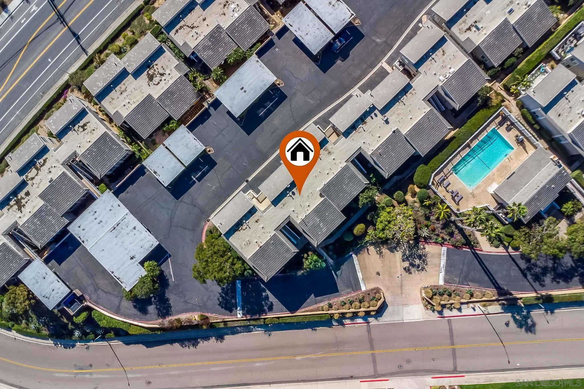 https://cdn.realtyfeed.com/cdn/127/260001343/371d6cc4173b36996c2046992d83ca48.webp
