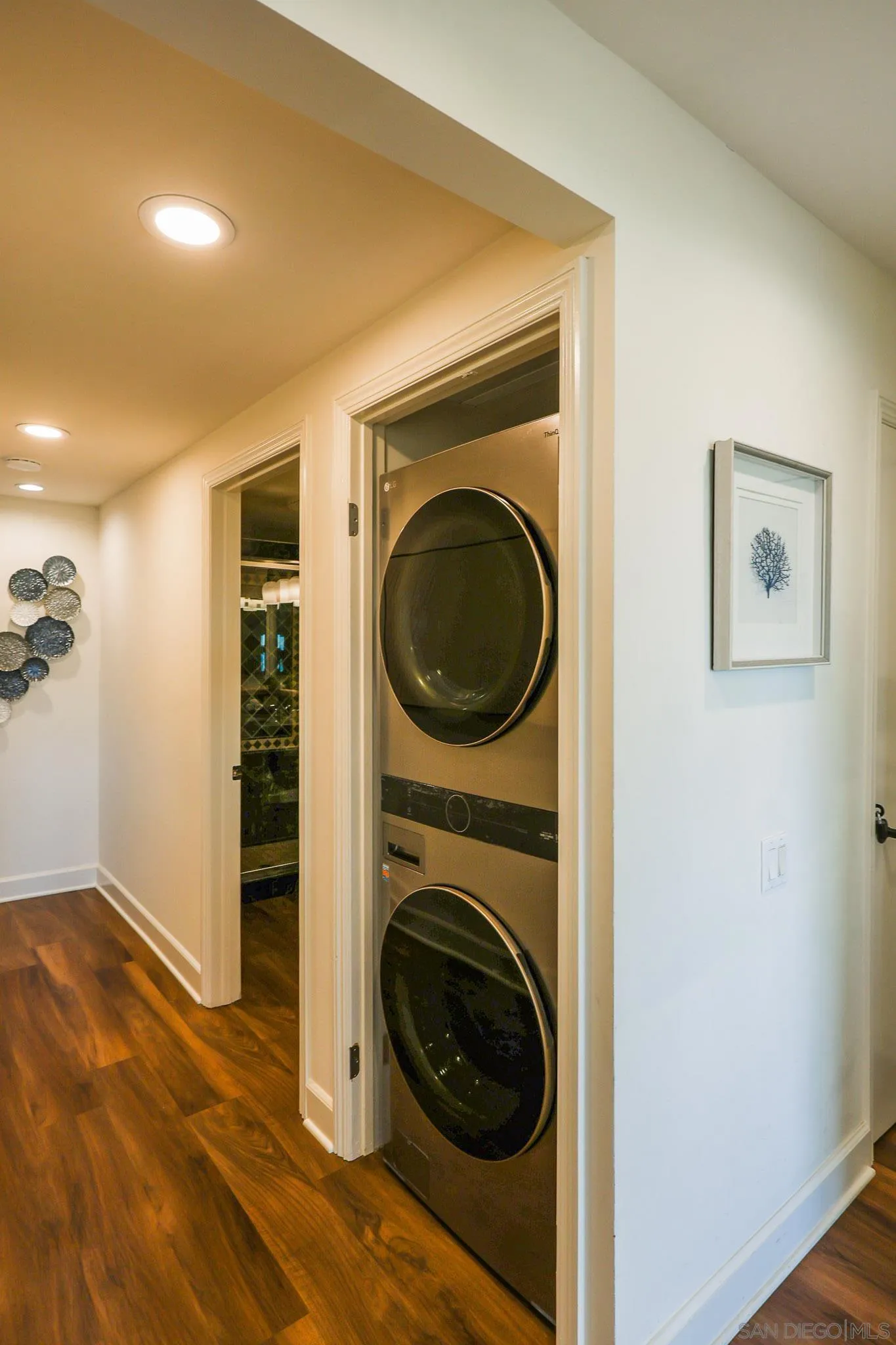 https://cdn.realtyfeed.com/cdn/127/260001343/463cc9f30a93a141c44c12c9cc3036d4.webp