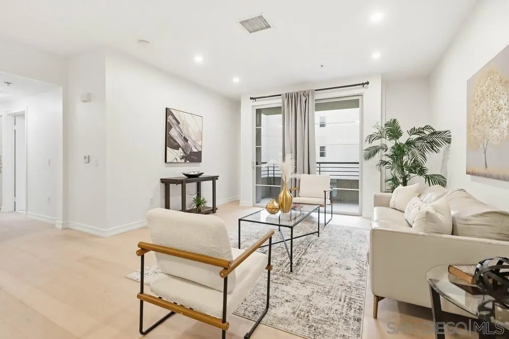 Photo #5: 260001344 Listing: Photo #5