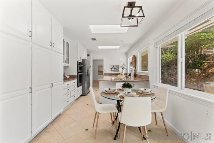 https://cdn.realtyfeed.com/cdn/127/260001345/58da72964d17418384de7829c26f52a4.webp