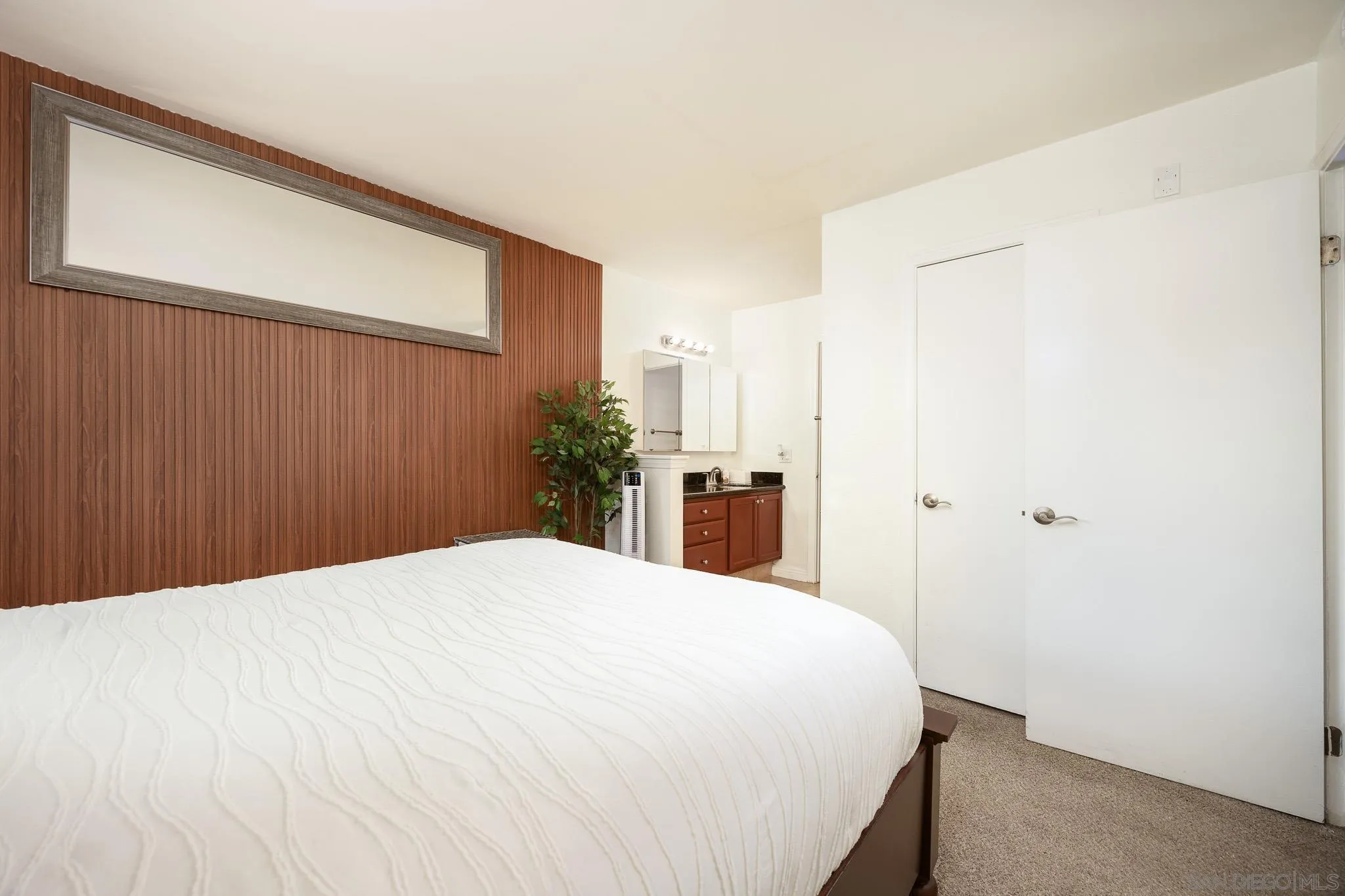 Photo #11: 260001346 Listing: Photo #11