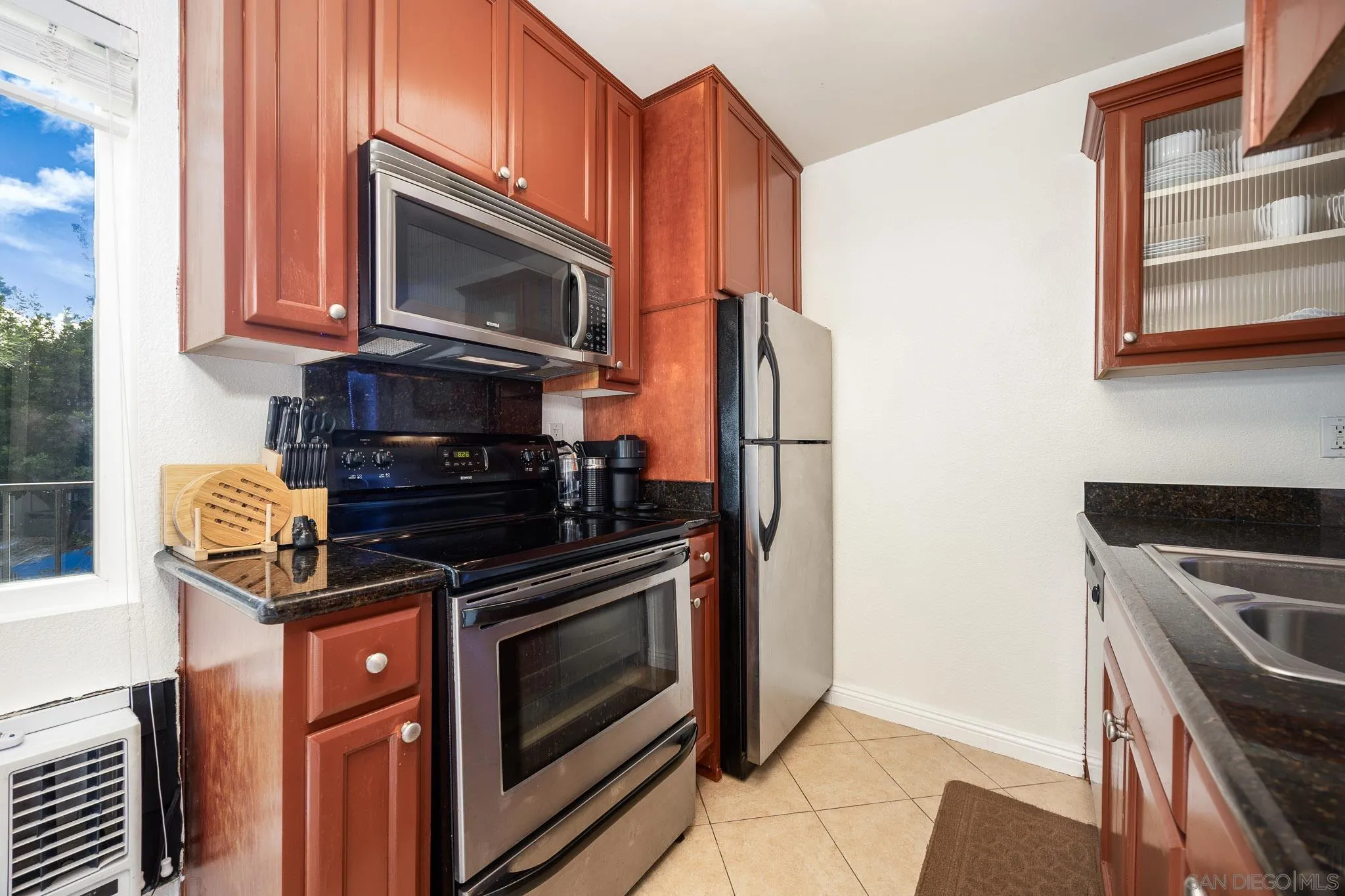 Photo #8: 260001346 Listing: Photo #8