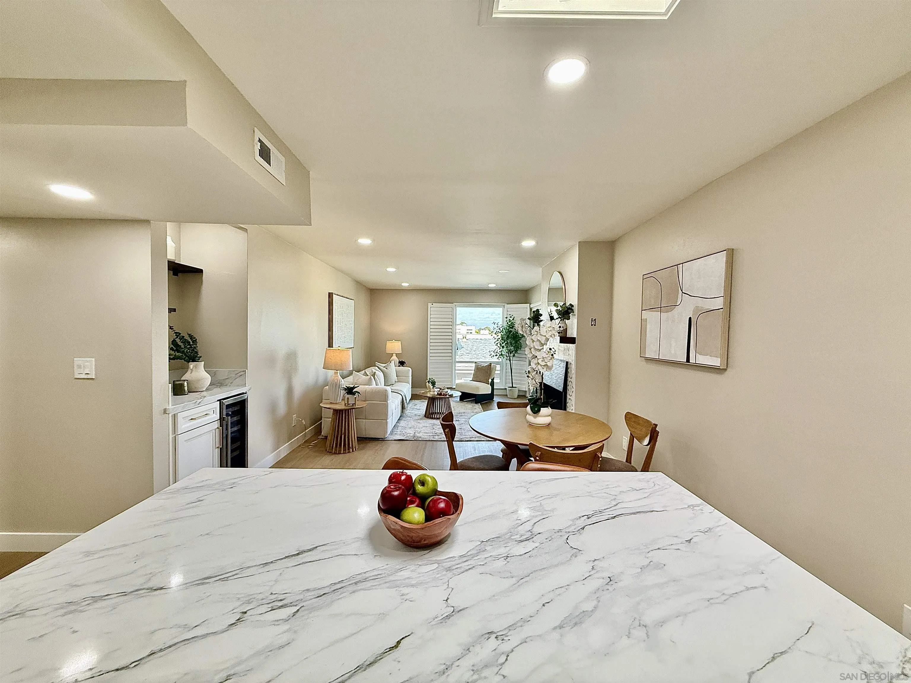 Photo #11: 260001348 Listing: Photo #11