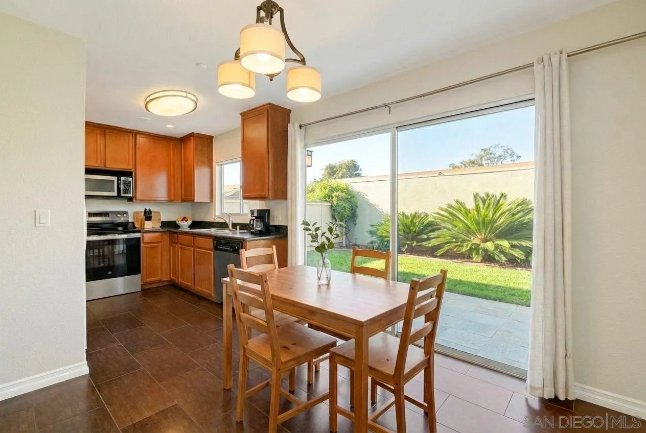 Photo #6: 260001352 Listing: Photo #6