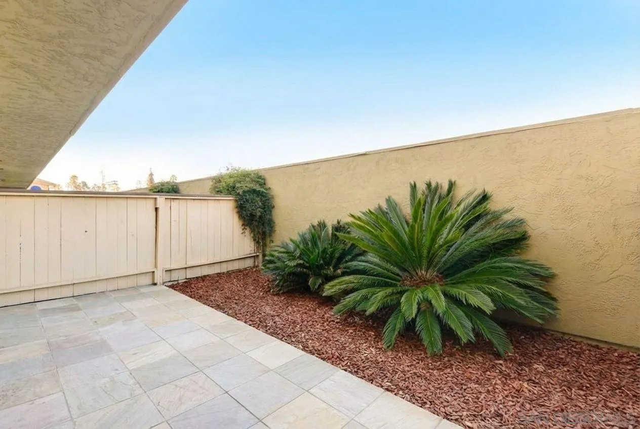 Photo #10: 260001352 Listing: Photo #10