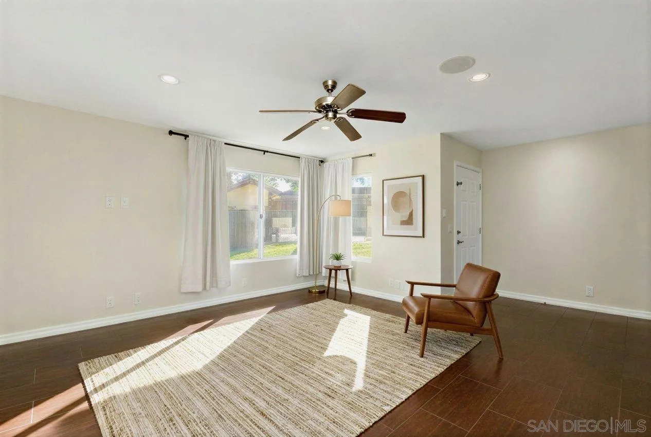 Photo #4: 260001352 Listing: Photo #4