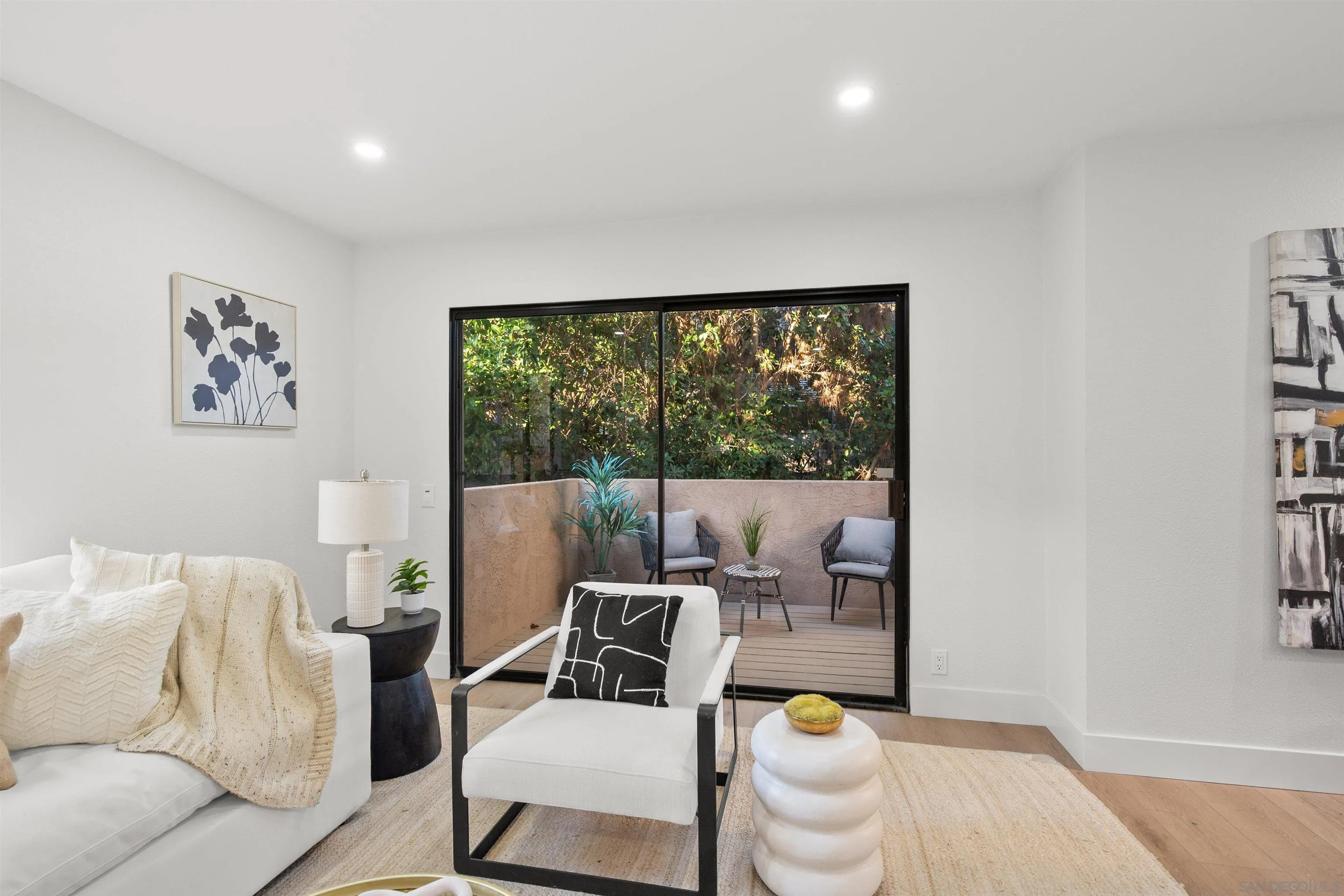 Photo #14: 260001353 Listing: Photo #14