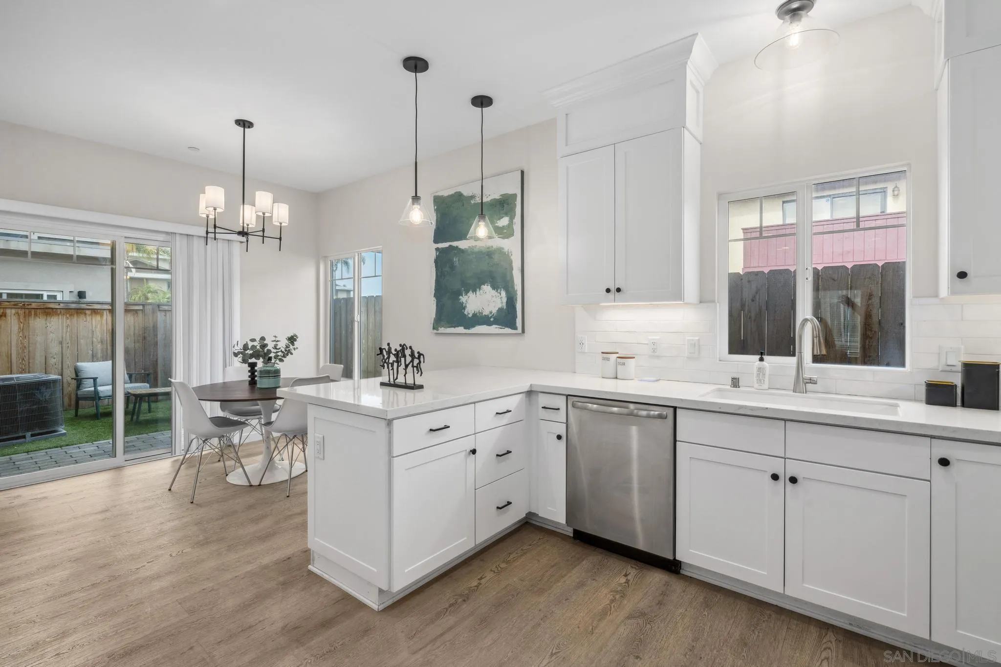 Photo #6: 260001357 Listing: Photo #6