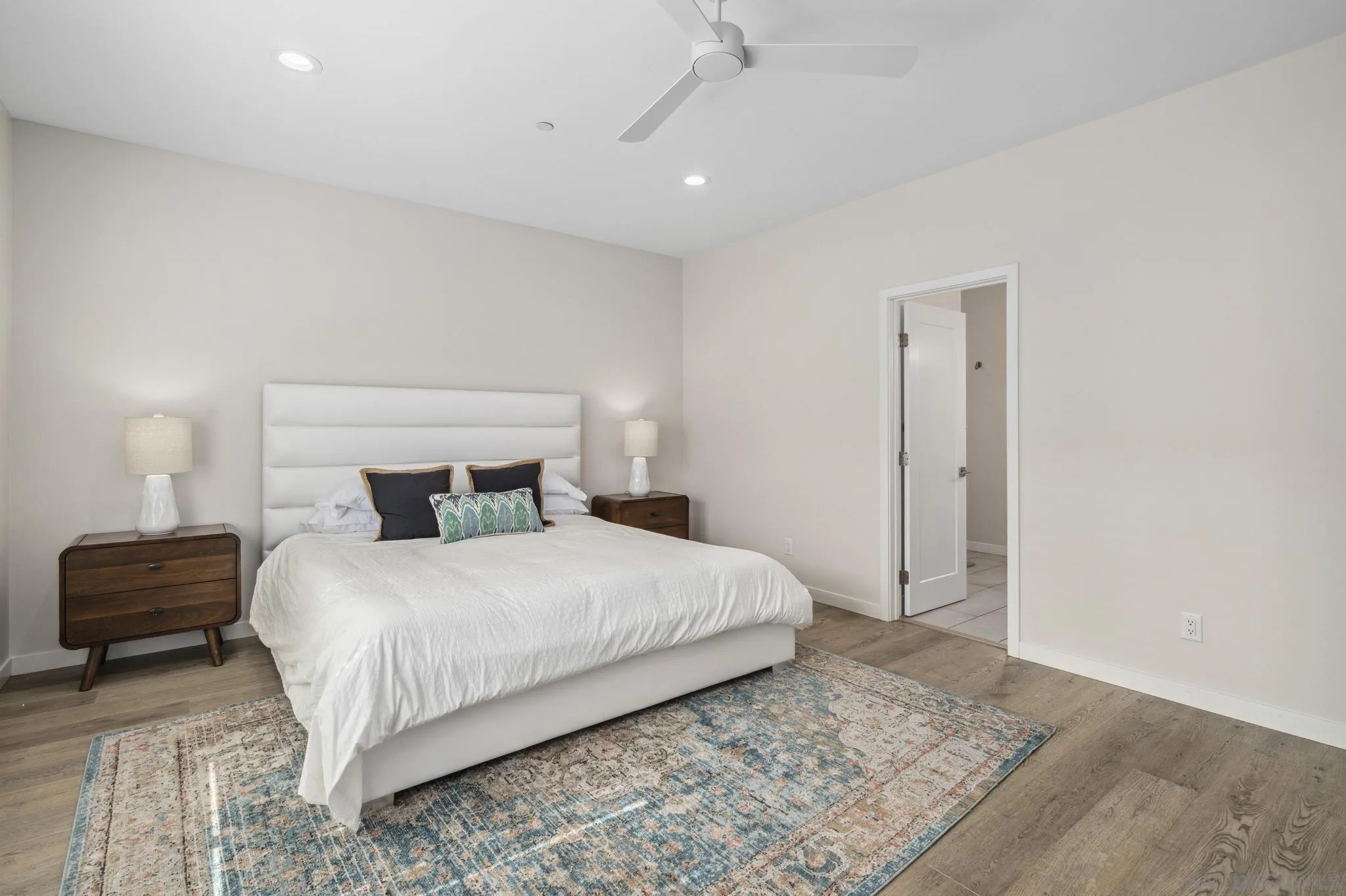 Photo #32: 260001357 Listing: Photo #32