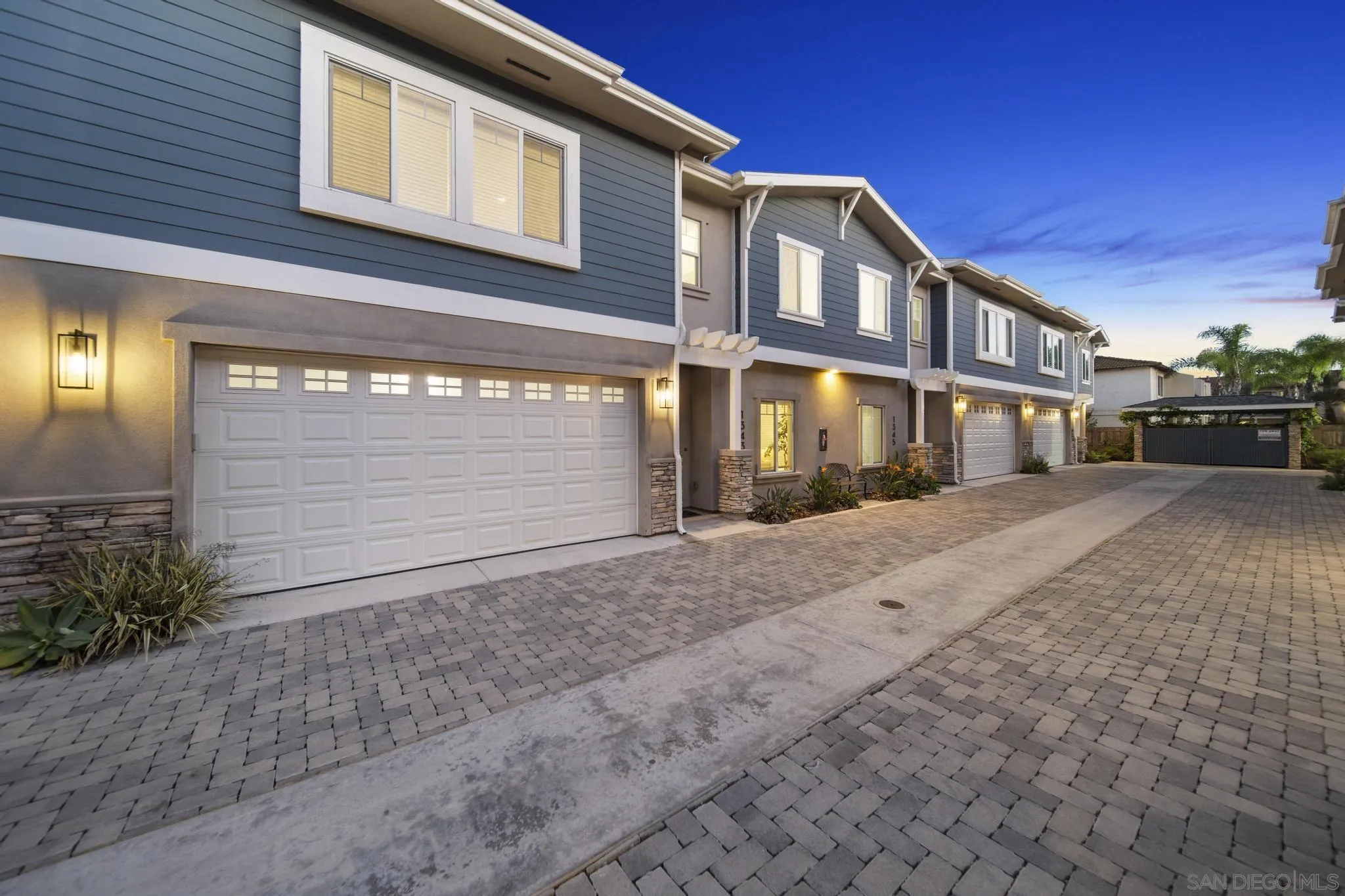 Photo #4: 260001357 Listing: Photo #4