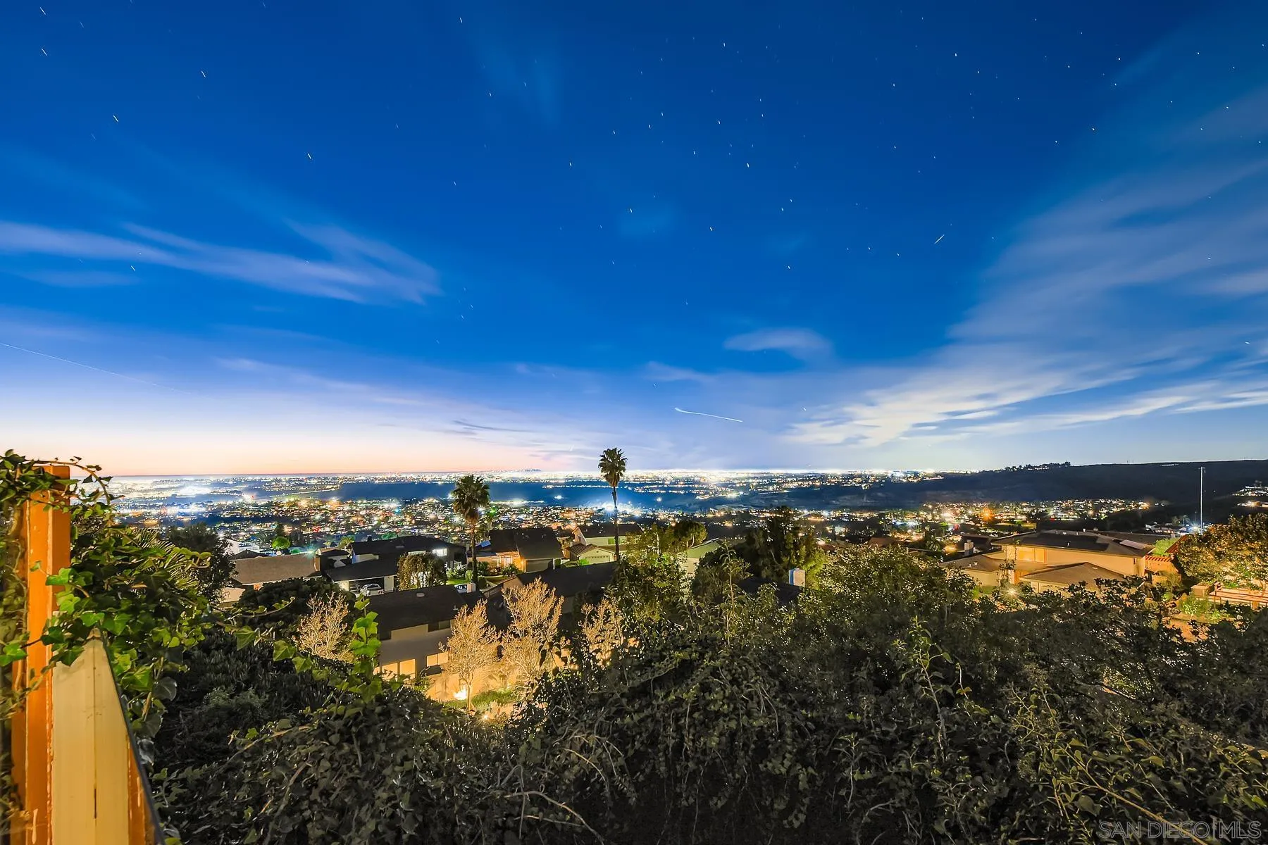 https://cdn.realtyfeed.com/cdn/127/260001361/00c3561e5e7aa9a8c471109b6c0d755c.webp