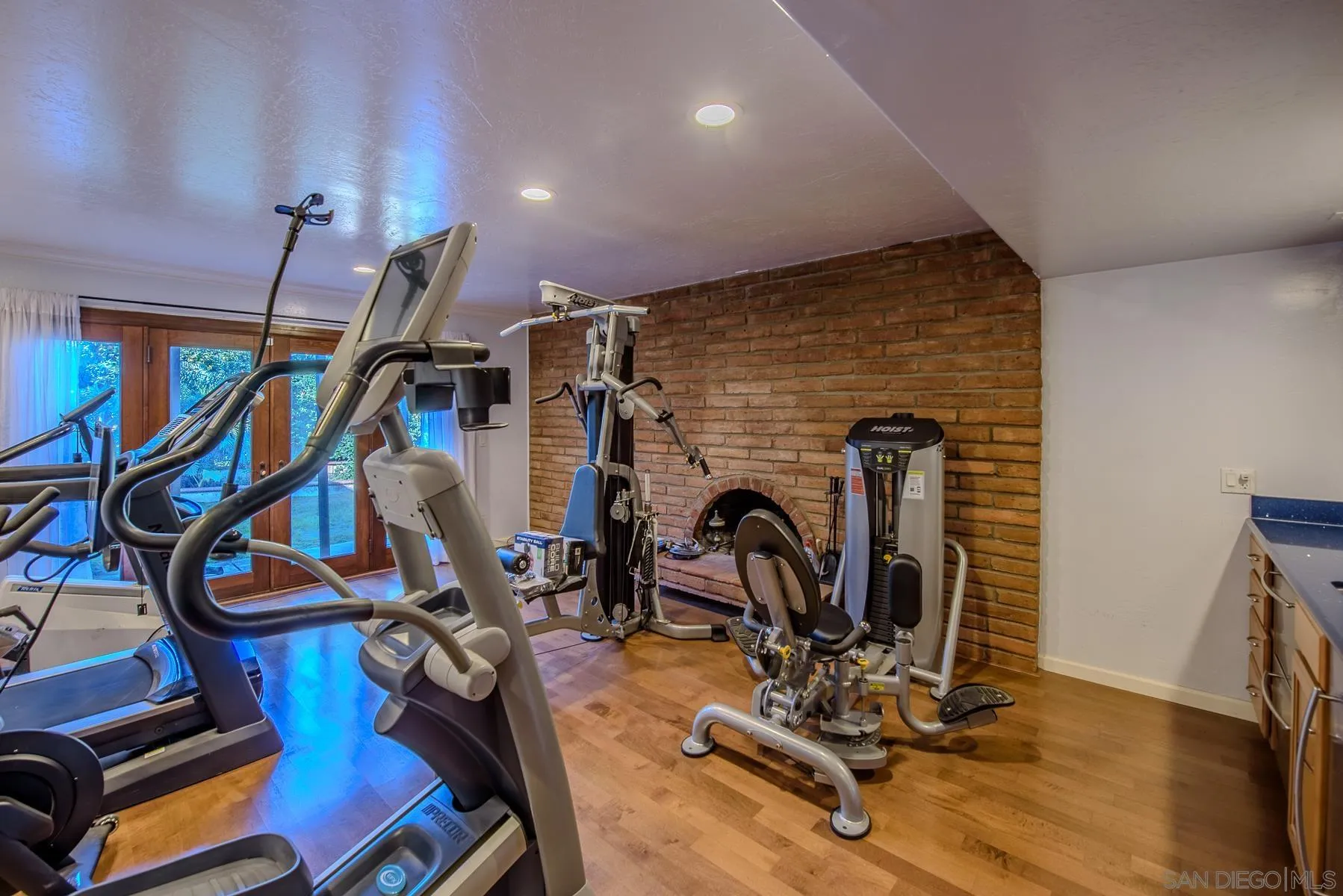 https://cdn.realtyfeed.com/cdn/127/260001361/132011dbc055f6c4ddd9cf09380da0e3.webp