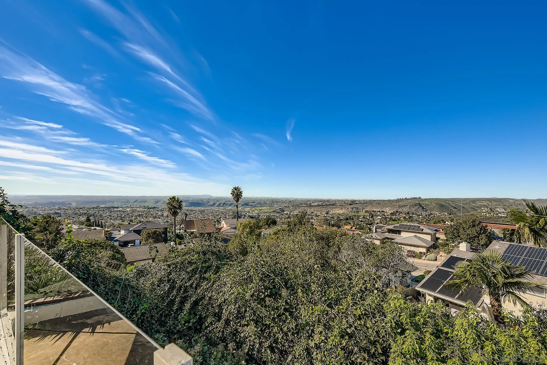 https://cdn.realtyfeed.com/cdn/127/260001361/841cba10181dd57c5e6b365dfc408c46.webp