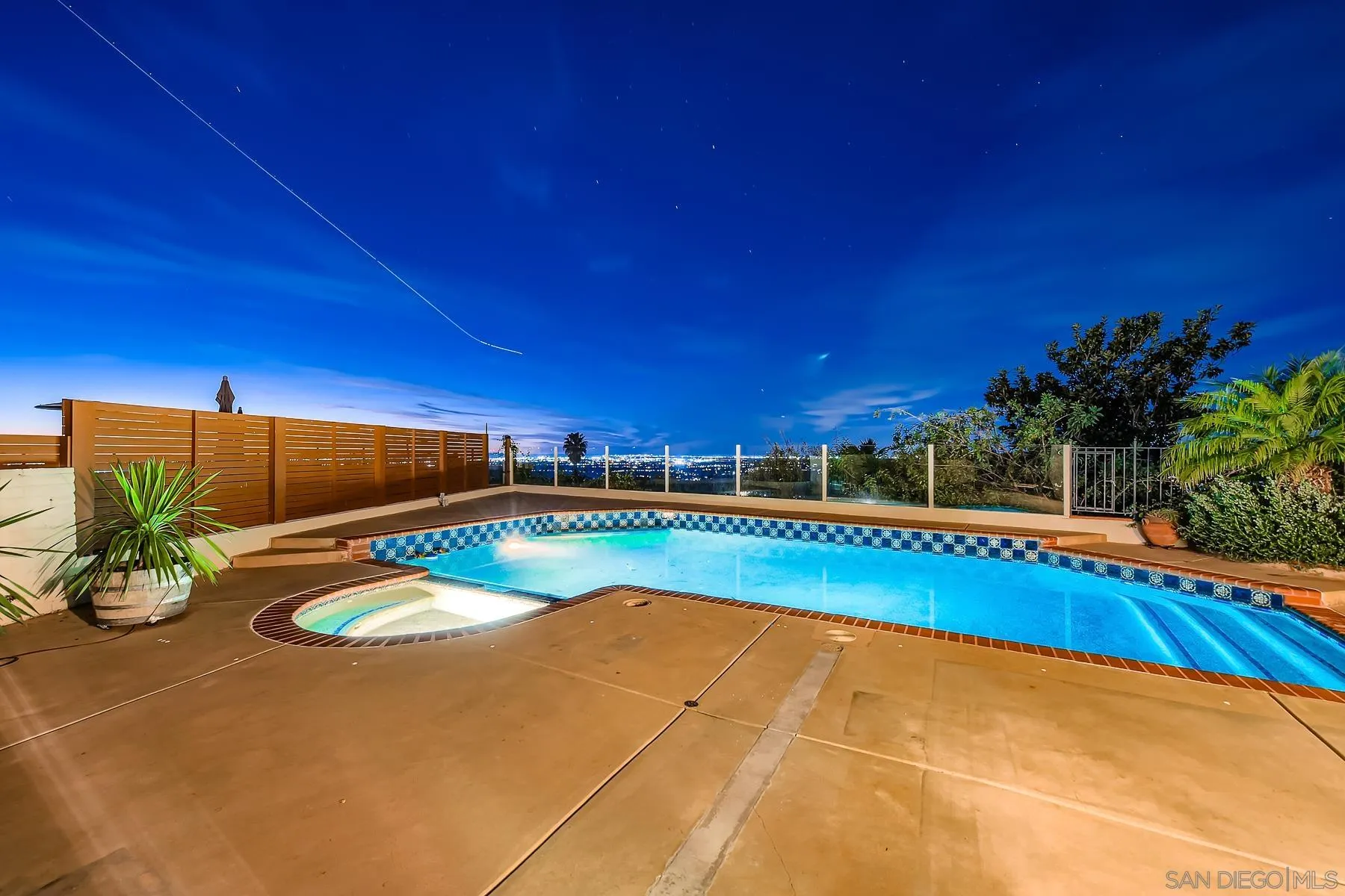 https://cdn.realtyfeed.com/cdn/127/260001361/94a7e5f7dcefac78c394ef4a5a5170c3.webp