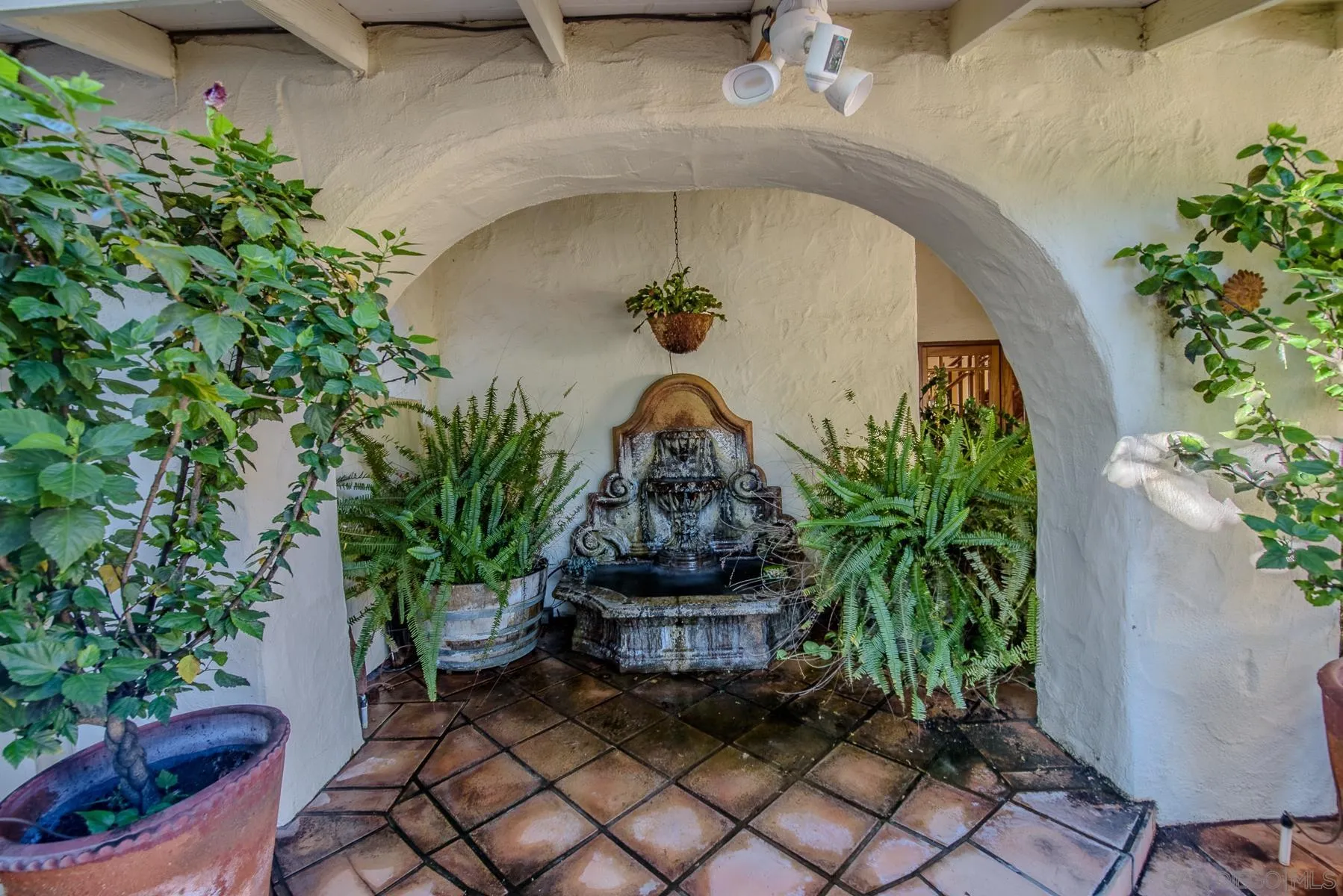 https://cdn.realtyfeed.com/cdn/127/260001361/bce850d24a3d82facad337960d728899.webp