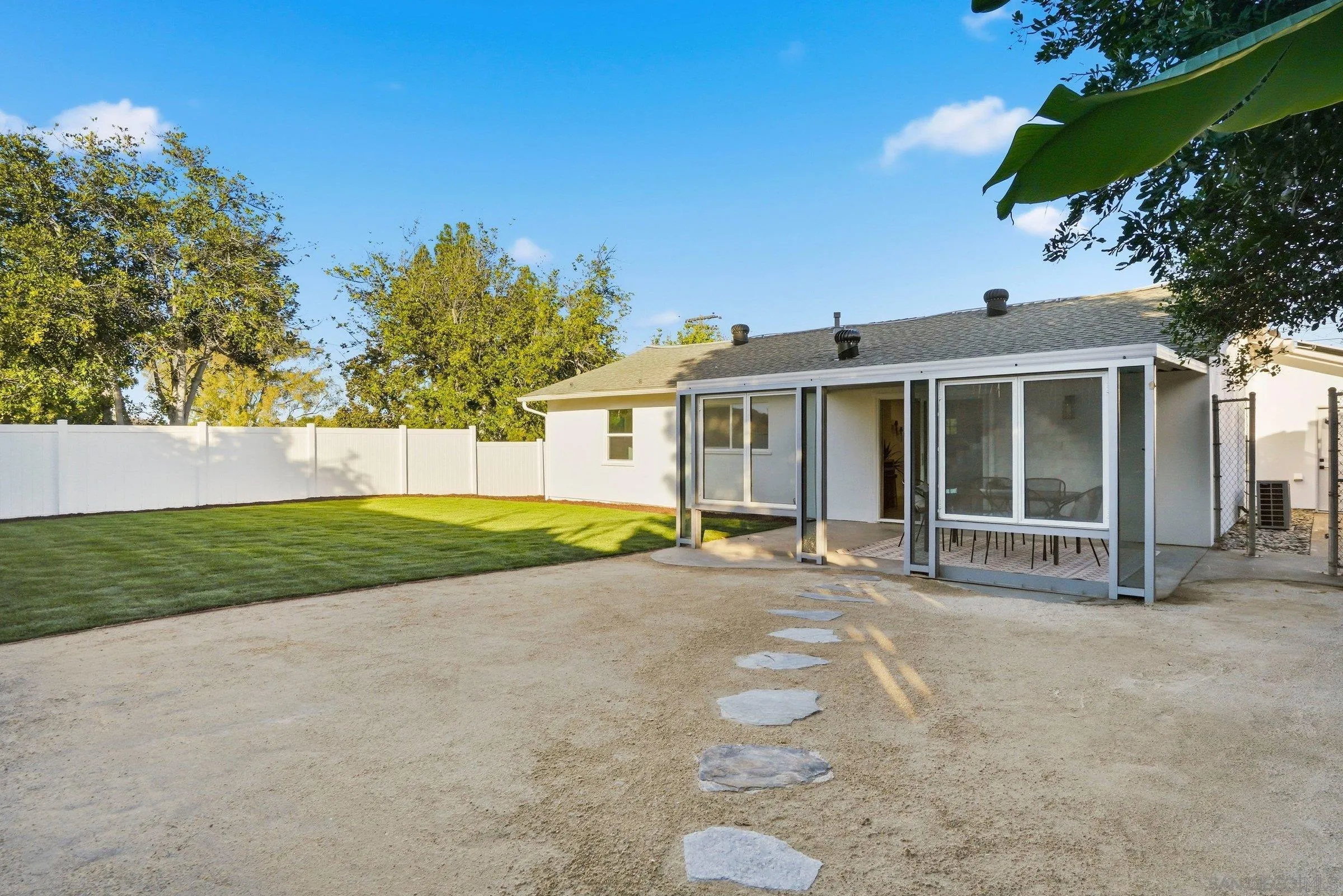 https://cdn.realtyfeed.com/cdn/127/260001366/3b90b4a939e5618d56ad8c95f05dce2a.webp